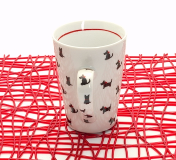 Henkelbecher Porzellan Red Necklace Hund 420ml