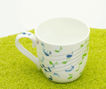 Henkelbecher Porzellan Flying Notes (Noten, Musik) 425ml
