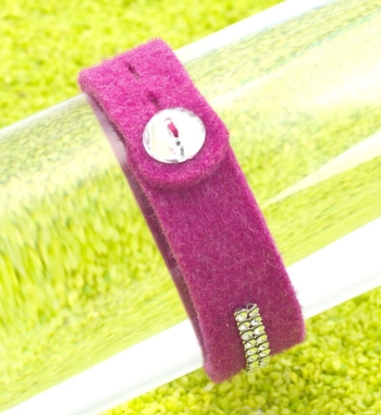 Armband aus Filz mit Swarovski-Elementen in pink