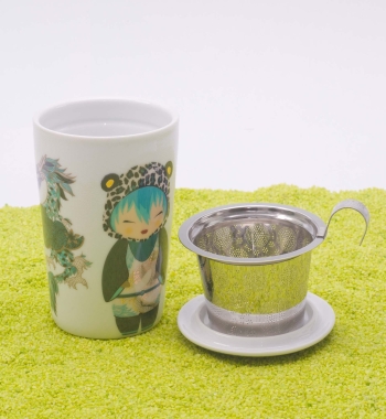 Trinkbecher Teaeve Porzellan mit Deckel & Edelstahlsieb Little Animals Leo 350ml