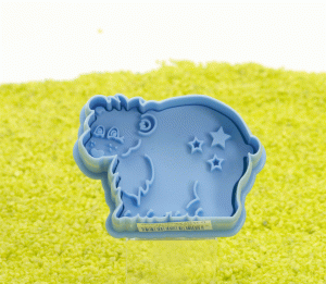 Ausstecher aus Kunststoff zum Prägen Eisbär hellblau 6cm