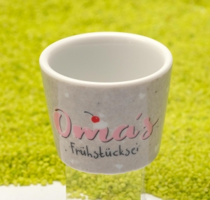 Eierbecher aus Porzellan Oma's Frühstücksei