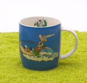 Henkelbecher Porzellan Asterix - Schwimmen 400ml