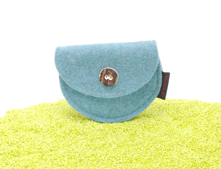 Geldbeutel Dirndltasche aus Filz in hellblau