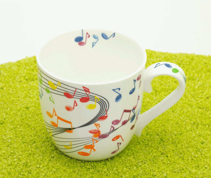 Henkelbecher Porzellan Flying Notes (Noten, Musik) 425ml